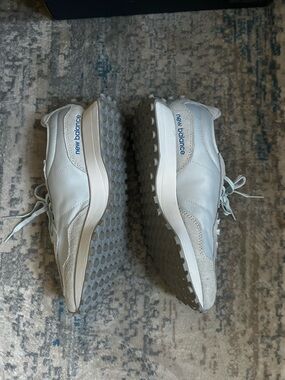 New Balance Women's Sneakers in Navy
